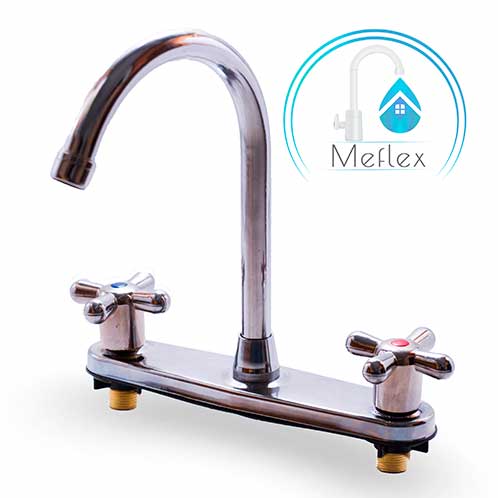 Fregadero cuello de cisne con manillas de cruz